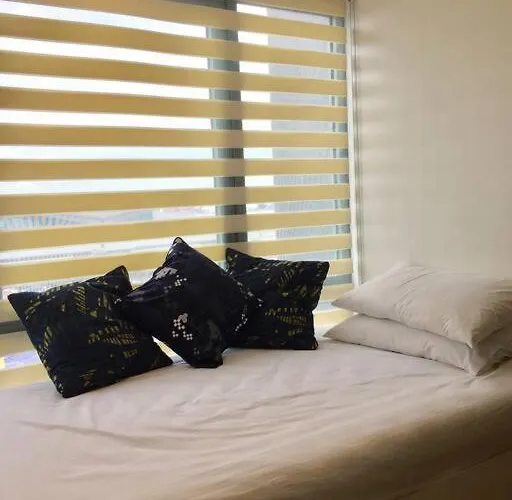 Modern Minimalist Unit Across Naia3 * Manilla