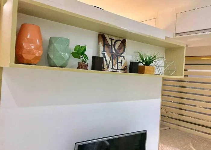 Modern Minimalist Unit Across Naia3 Manilla