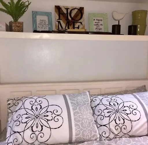 Appartement Modern Minimalist Unit Across Naia3 Manilla