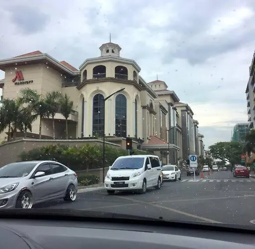 Modern Minimalist Unit Across Naia3 Appartement Manilla
