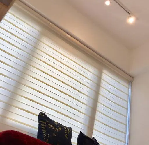 Appartement Modern Minimalist Unit Across Naia3 *