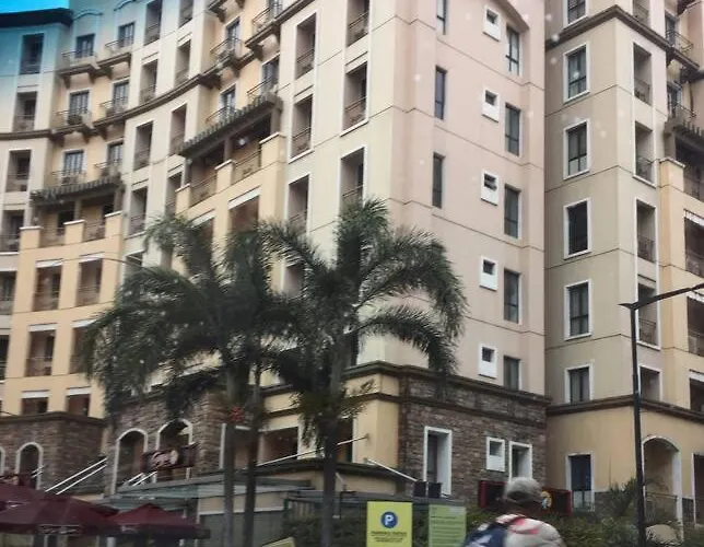 Modern Minimalist Unit Across Naia3 Appartement *