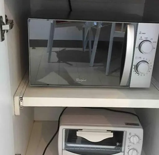 Appartement Modern Minimalist Unit Across Naia3 Manilla